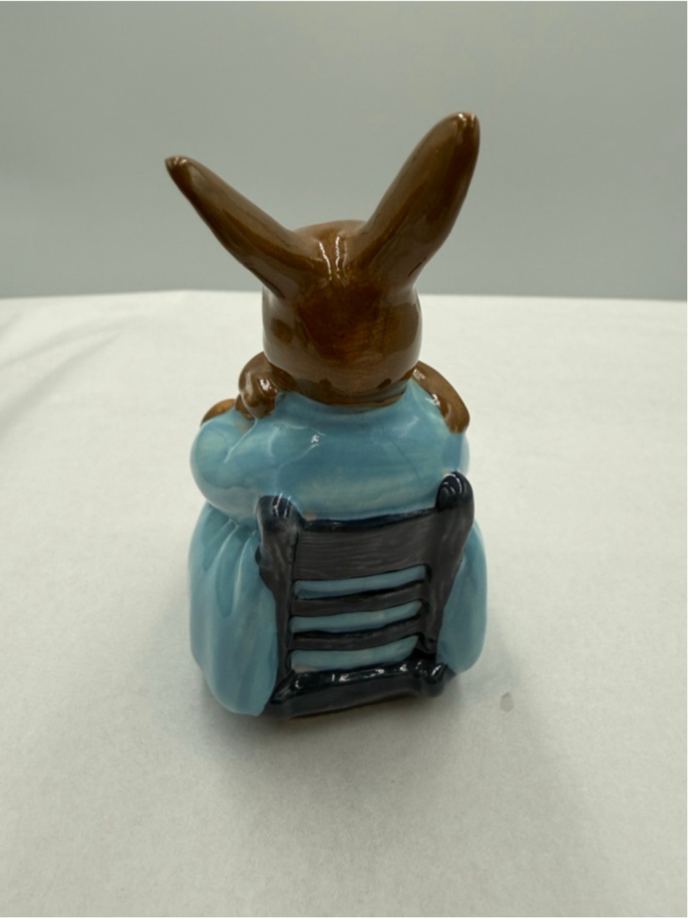 Beswick Mrs. Rabbit and Bunnies Figurine | Beatrix Potter | Schmid - Picture 6 of 12